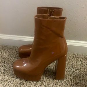 Steve Madden heeled boots